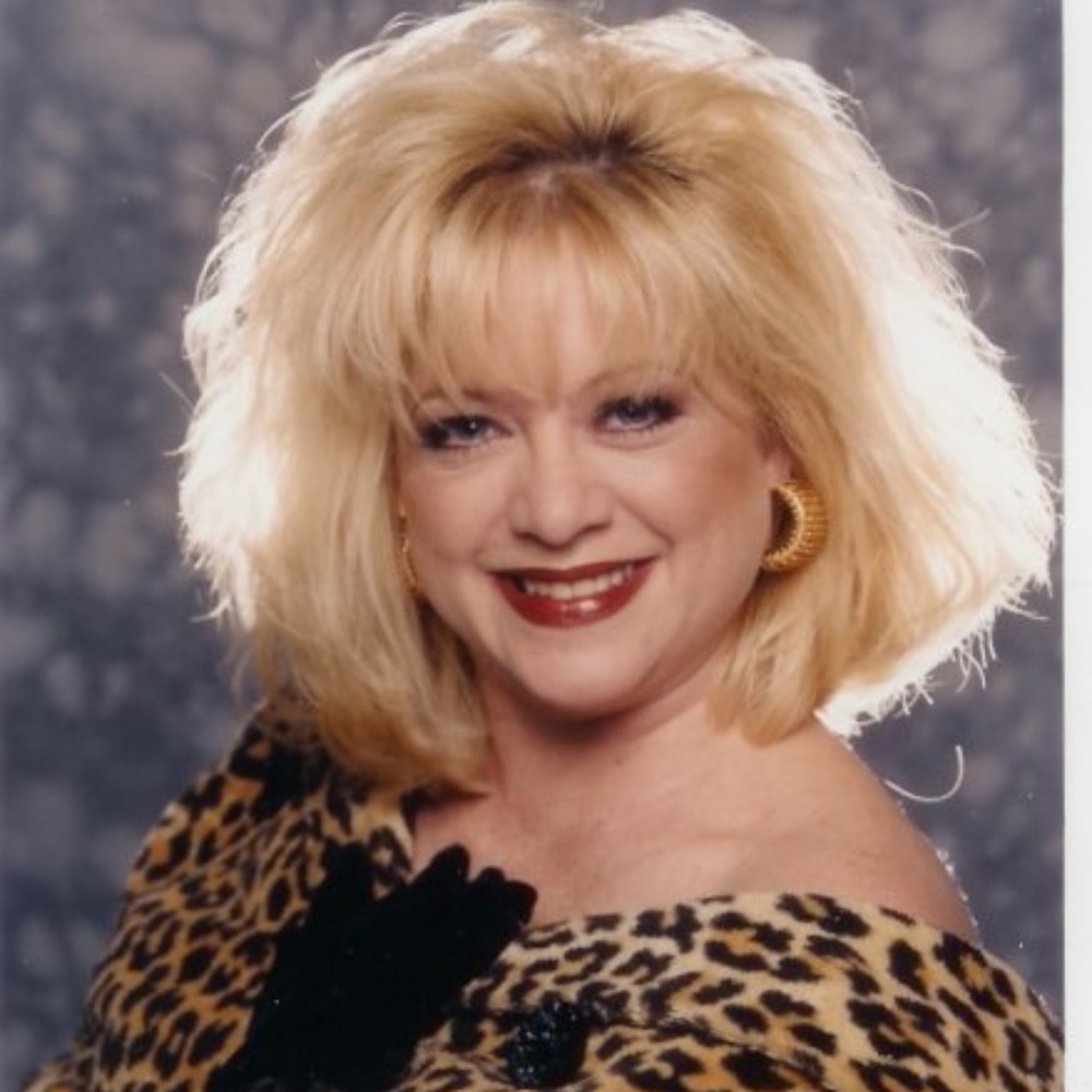 Meet your Jewel&Clothing Posher, Diana